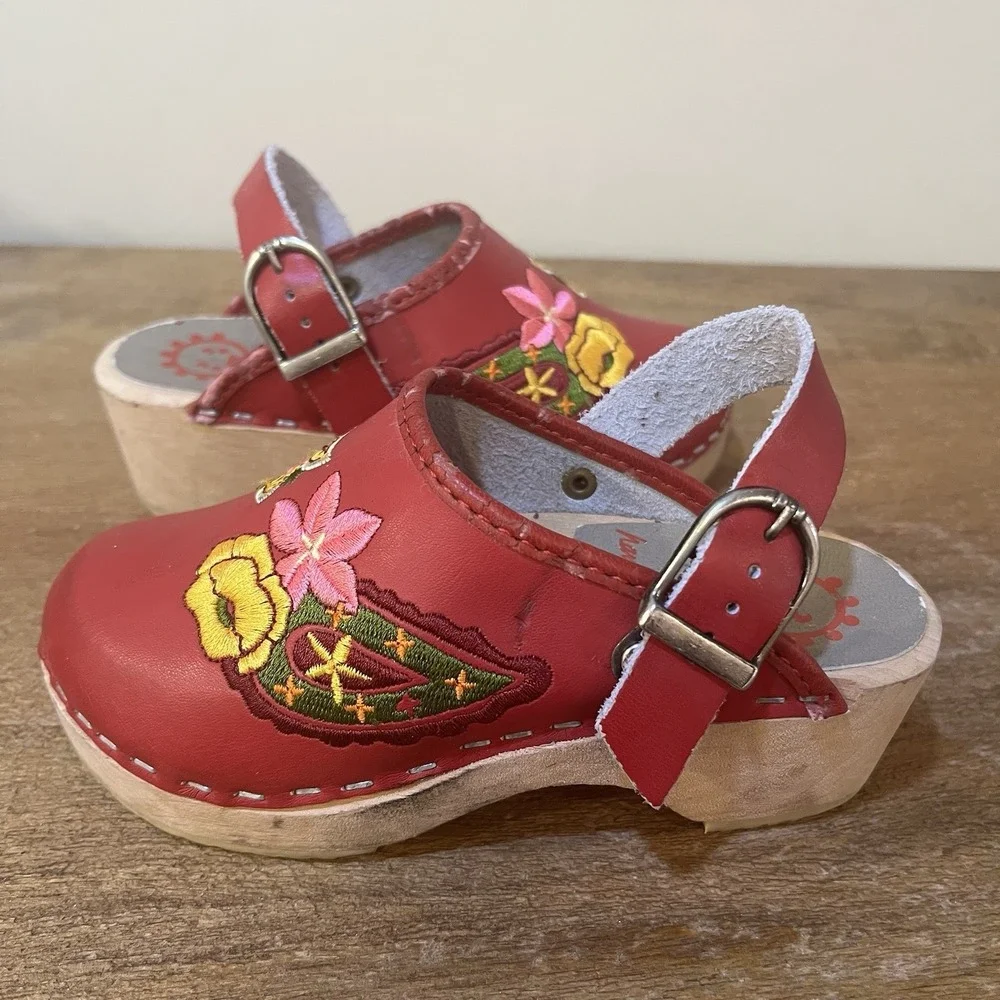 Hanna Andersson Red Floral Leather Wooden Clogs Girls EU 27 Back Strap READ‎